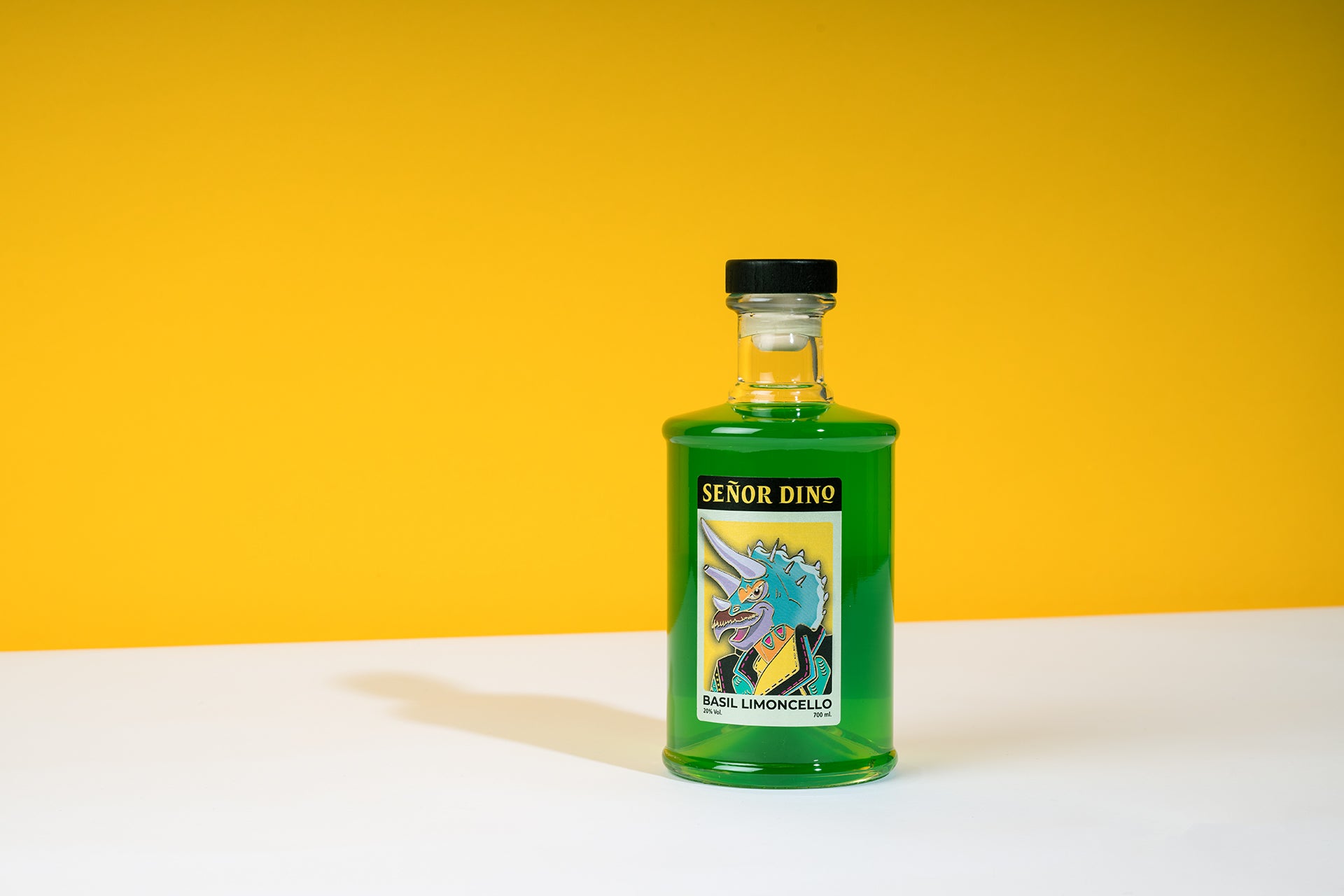 Señor Dino - der perfekte Sommerdrink: Ein Basilikum Limoncello! Señor Dino - der perfekte Sommerdrink: Ein Basilikum Limoncello!